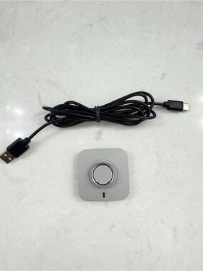 Oura Ring Generation 4 Silver Health Sleep Tracker Device & Charger Size 8